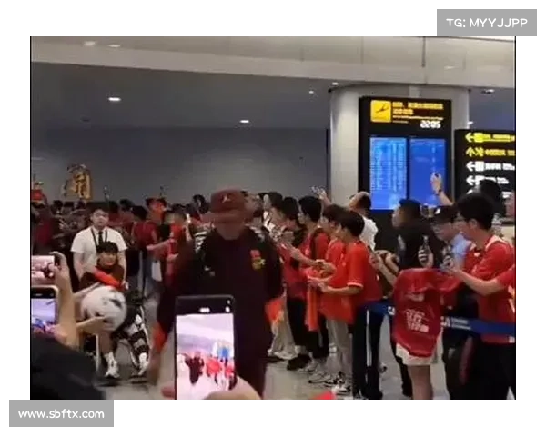 山城绝杀!国足重庆主场收官战改写历史,5 万球迷见证 “龙之队” 最后一舞 山城绝杀!国足重庆主场收官战改写历史,5 万球迷见证 “龙之队” 最后一舞